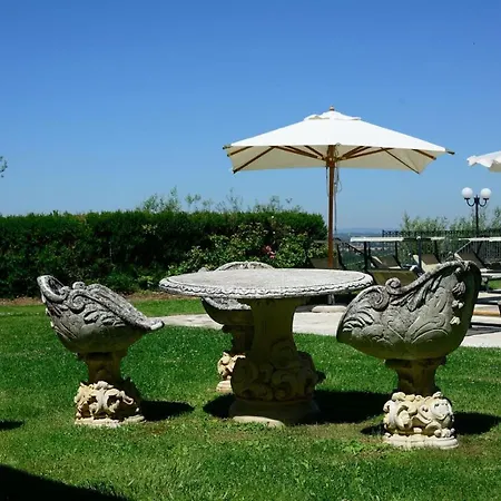Fonte Sant'angelo Sleeps 10 Pool Air Con Wifi * Borghetto (Umbria)